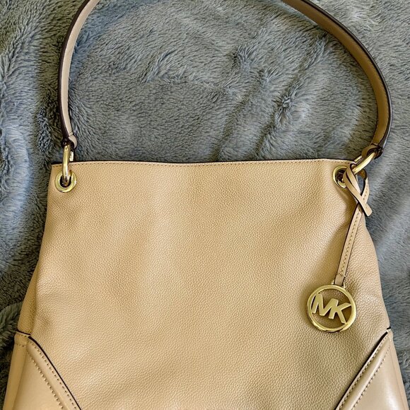 Michael Kors Pebbled Leather Shoulder Bag – Beige/Cream (Brand New) - Picture 6 of 6